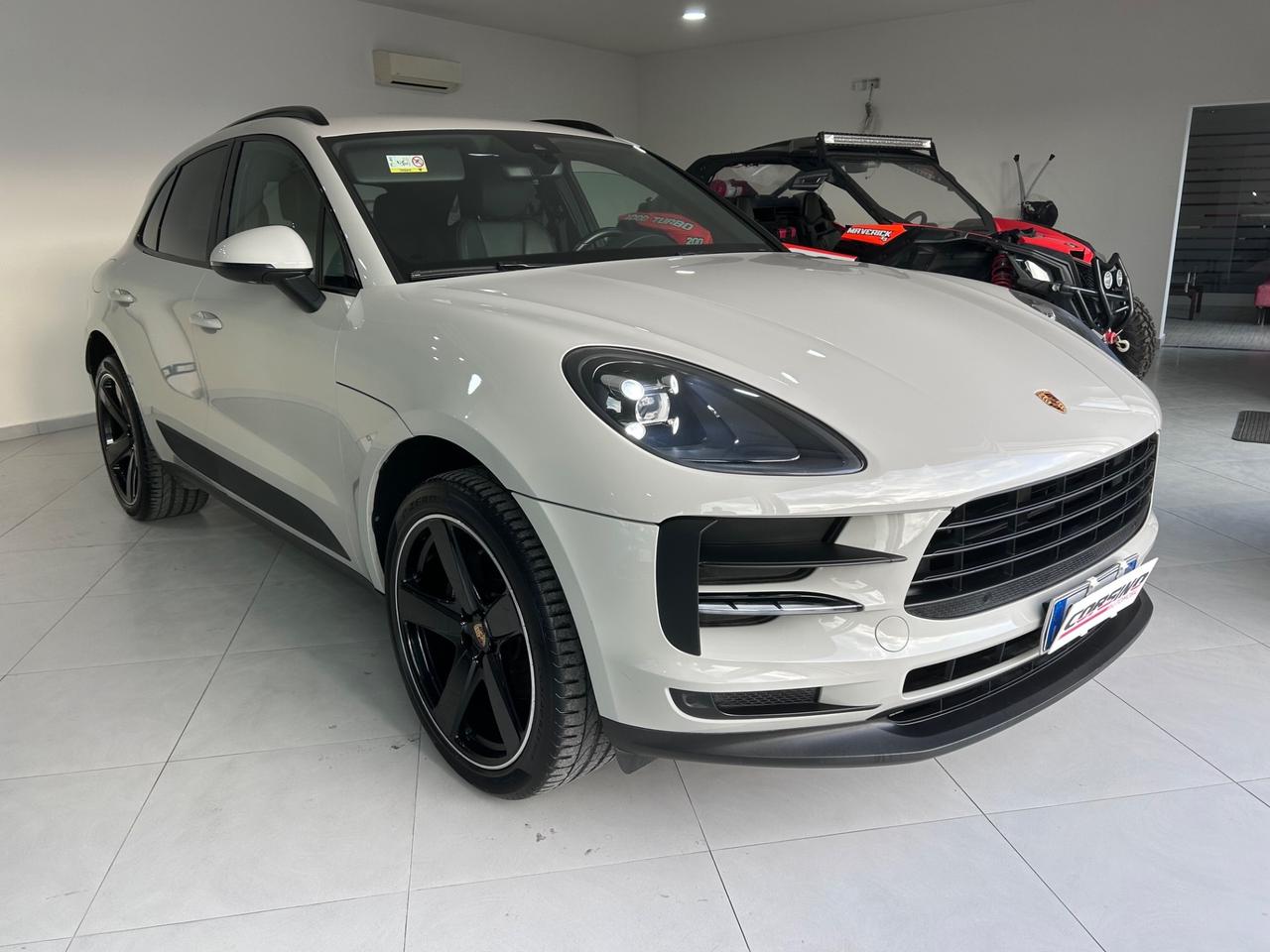 Porsche Macan 2.0 allestimento Full