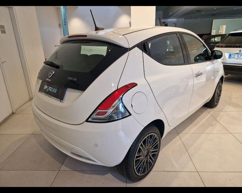 Lancia Ypsilon III 2021 1.0 firefly hybrid Gold s&s 70cv