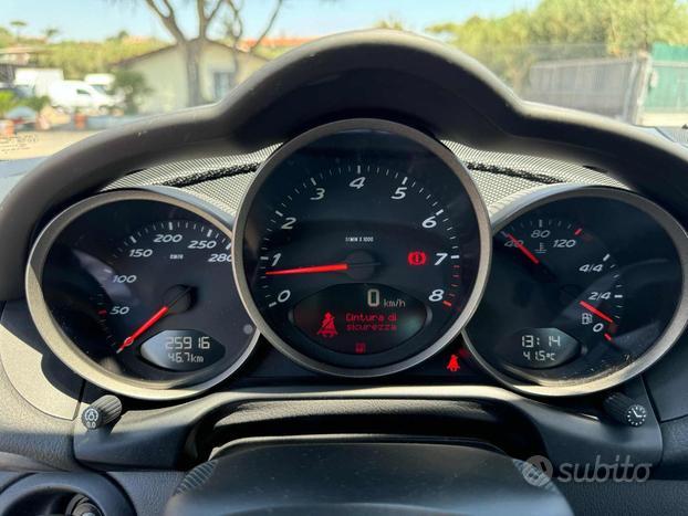 PORSCHE Cayman 2.7