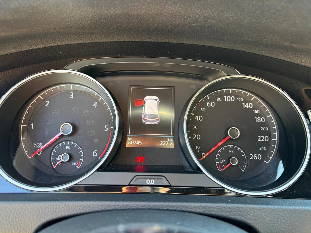 Volkswagen Golf 2.0 TDI 5p. R Line