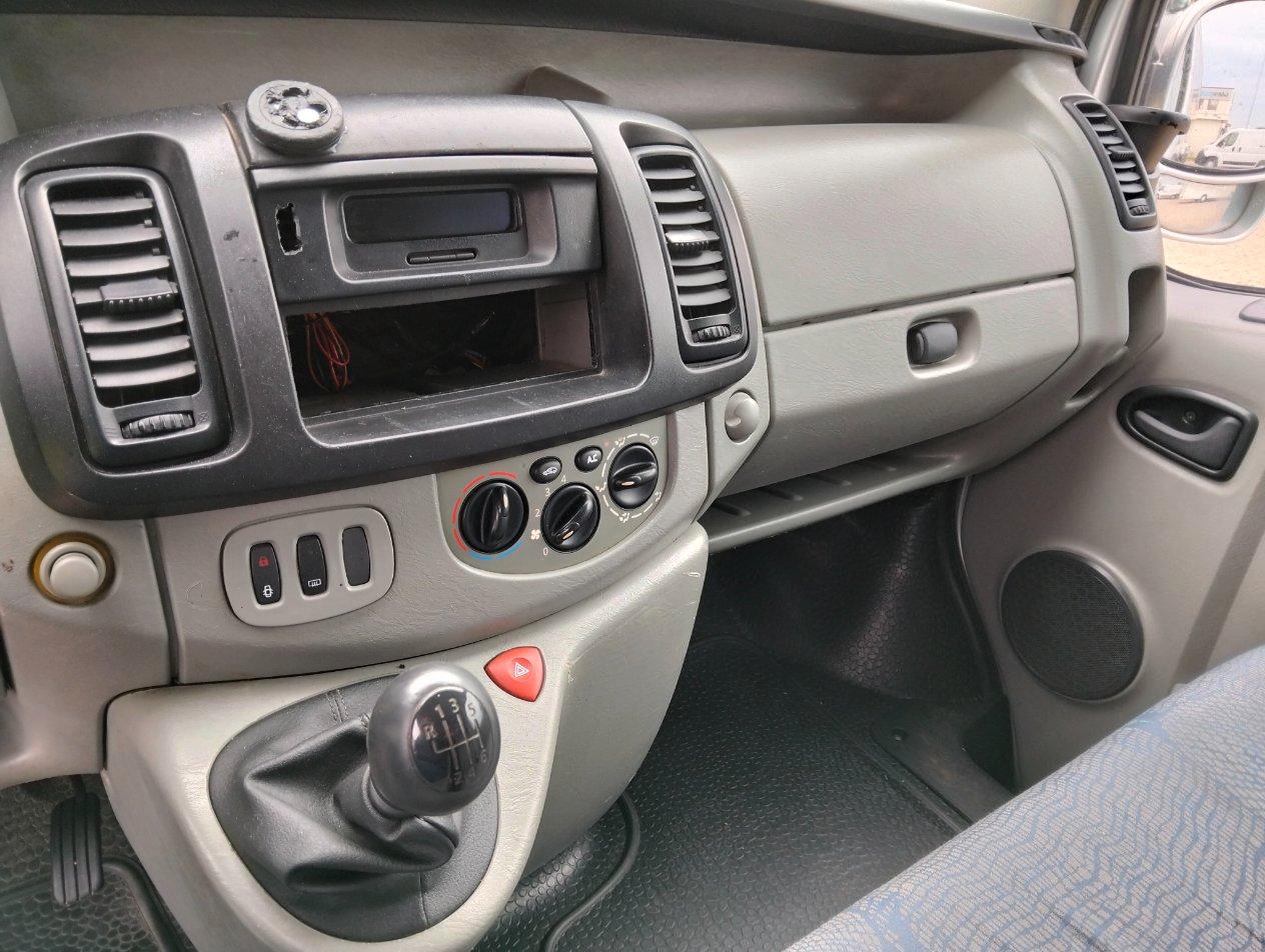 RENAULT Trafic T29 2.5 dci 140cv L2H1 Ice 6p.ti