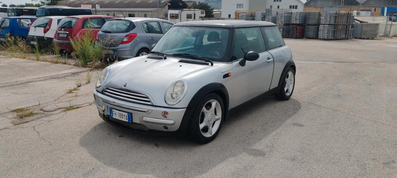 Mini 1.6 16V Cooper Chili GPL