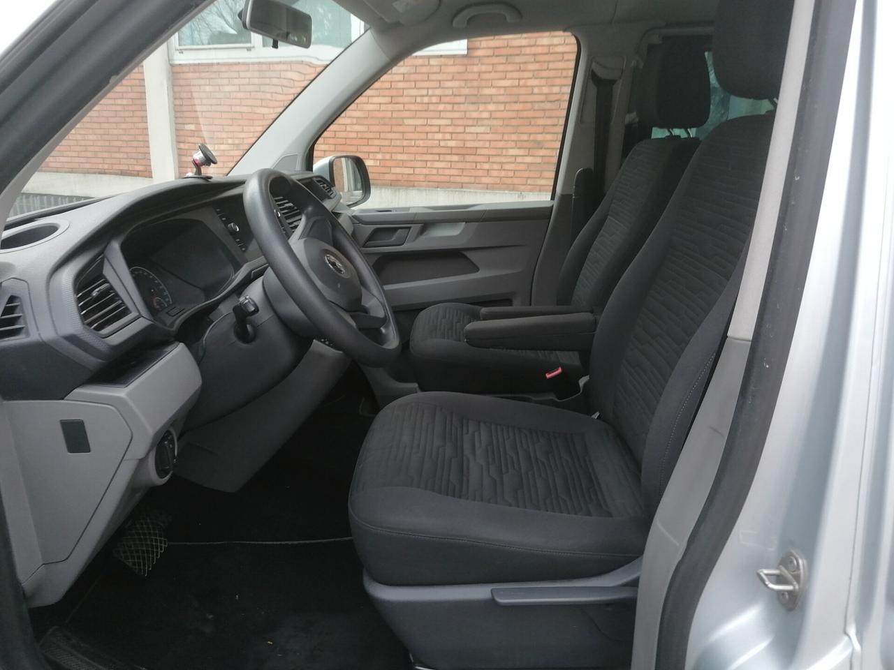 Volkswagen Caravelle T6 2.0 TDI 150CV DSG - GARANZIA 12 mesi