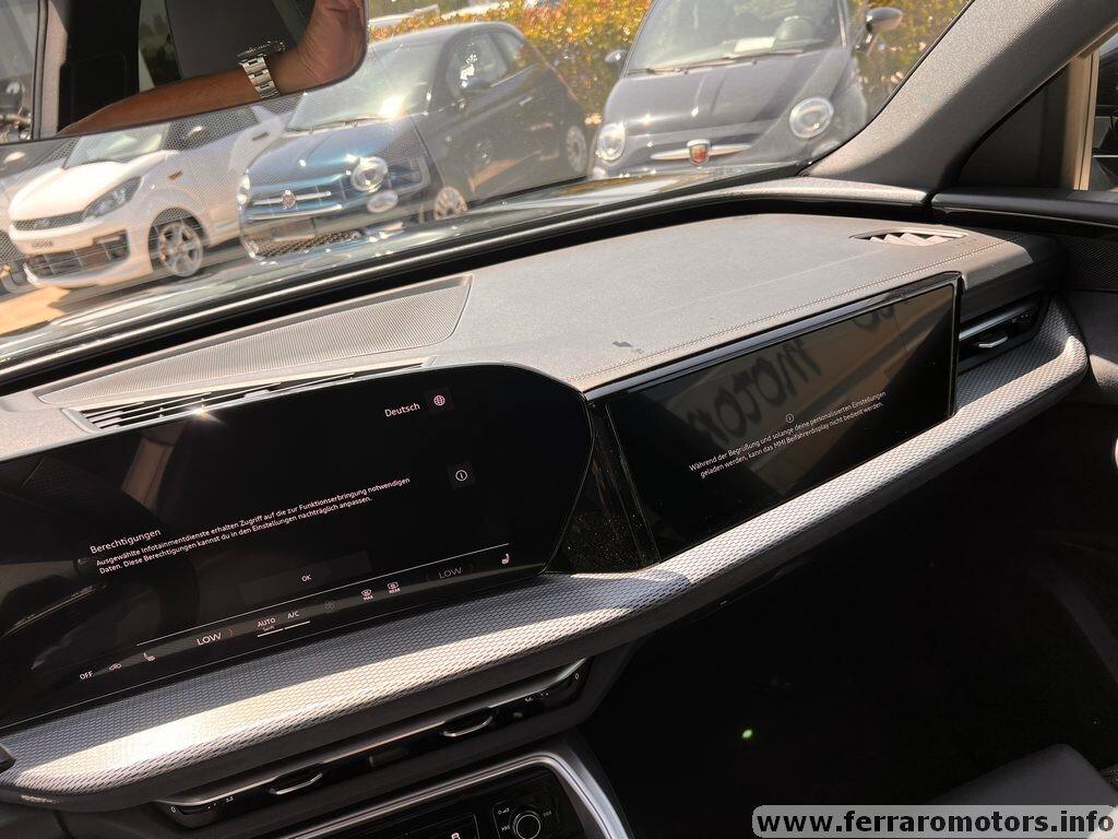 Audi Q5 TDi 150 kW mHEV+ S tronic quattro Launch edition line