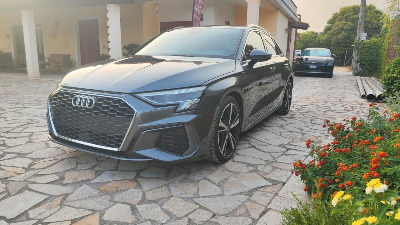 Audi A3 SPB 40 TFSI quattro S tronic line edition