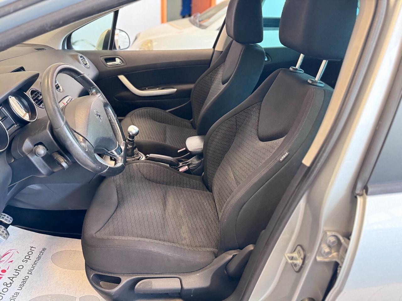 Peugeot 308 1.6 HDi 110CV SW Ciel Féline