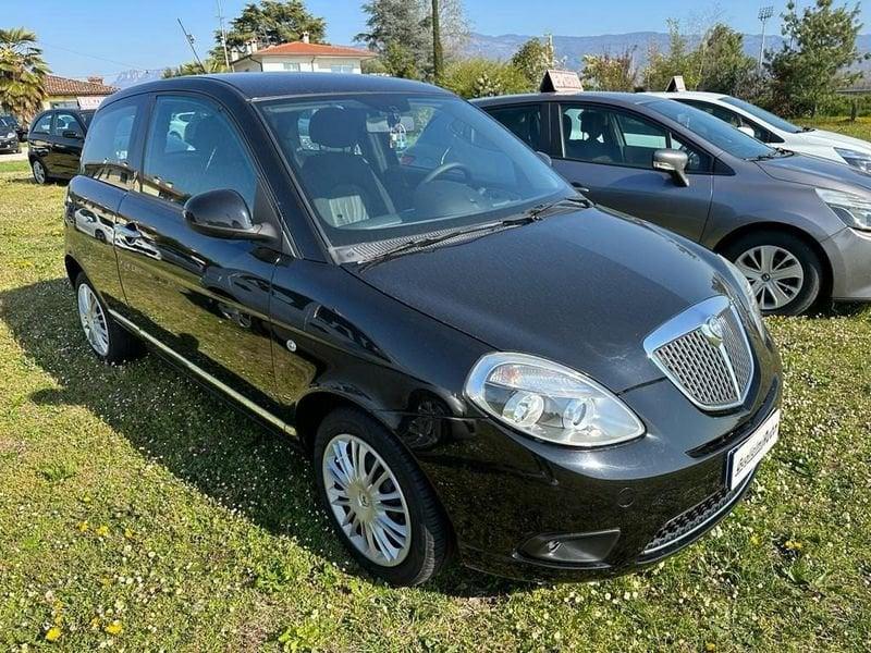 Lancia Ypsilon 1.2 69 CV Platino