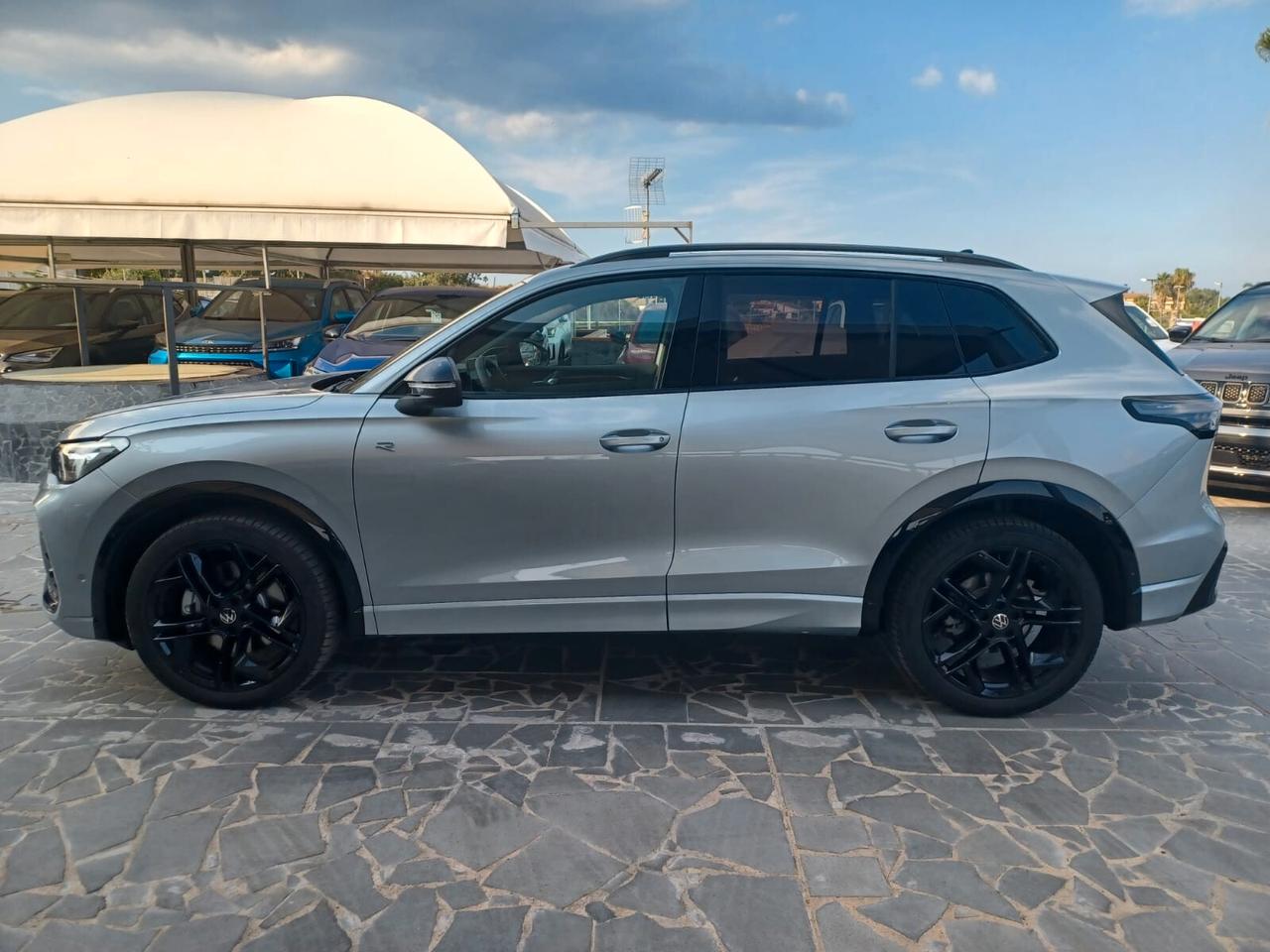 Volkswagen Tiguan 2.0 TDI 150 CV DSG R-Line