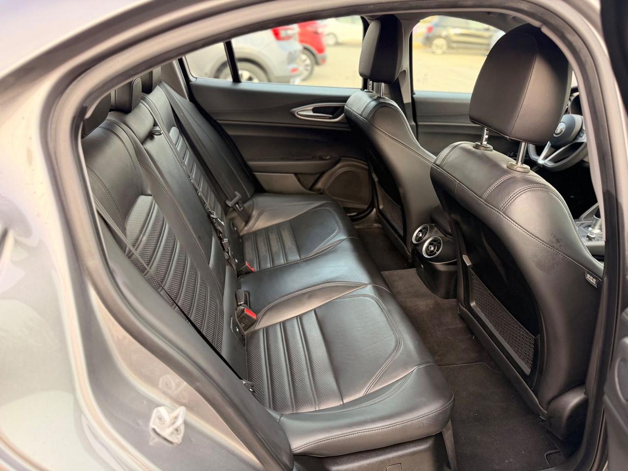 Alfa Romeo Giulia Veloce 2.2 Turbo #8037