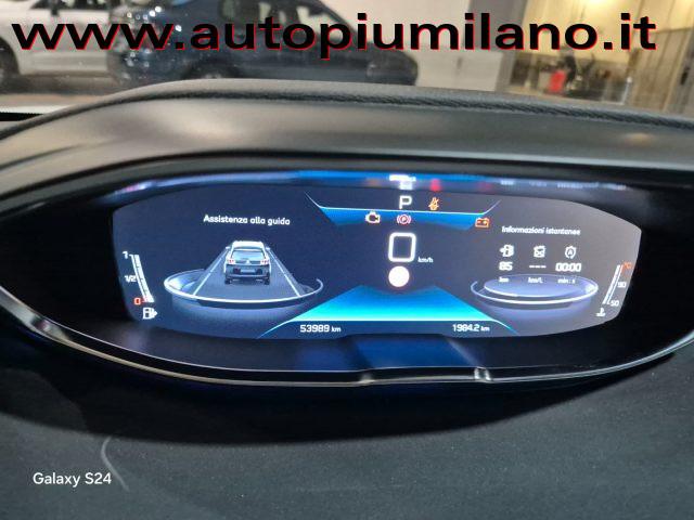 PEUGEOT 5008 BlueHDi 130 S&S EAT8 Allure