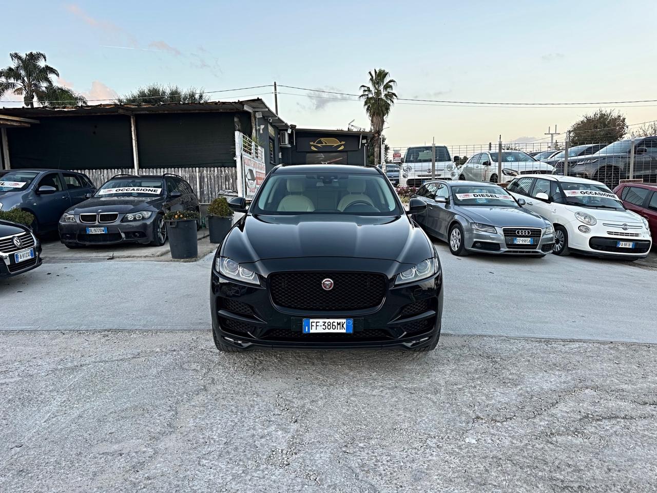 Jaguar F-Pace 2.0 D 180 CV Portfolio Unico Proprietario Garanzia 24 Mesi !!