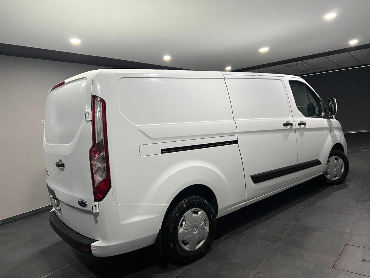 Ford Transit Custom 300 2.0 TDCi 130 PL Furgone Titanium