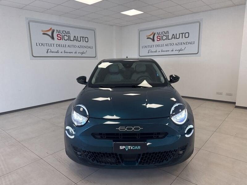 FIAT 600 Hybrid MHEV La Prima