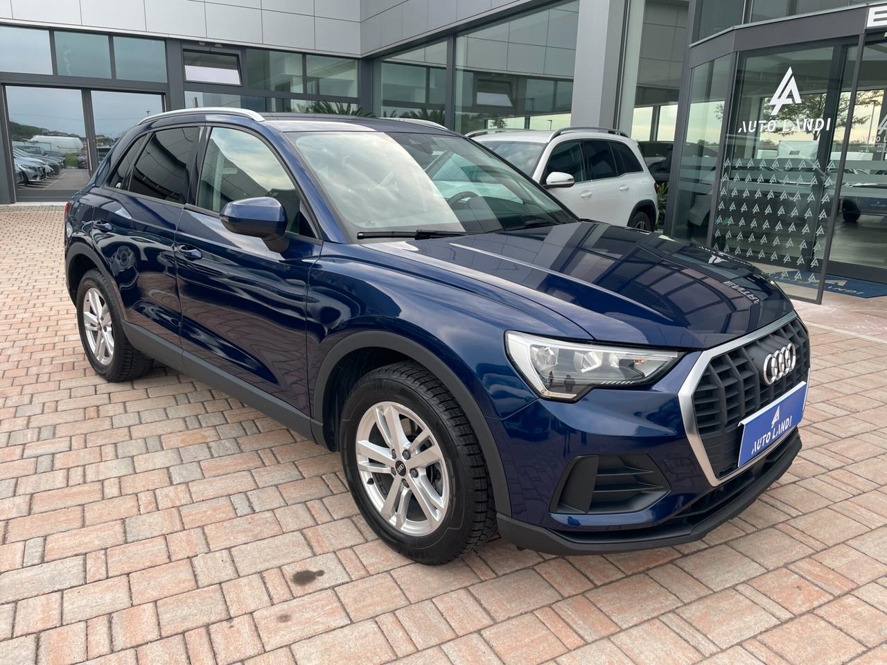 Audi Q3 35 TDI S tronic Business