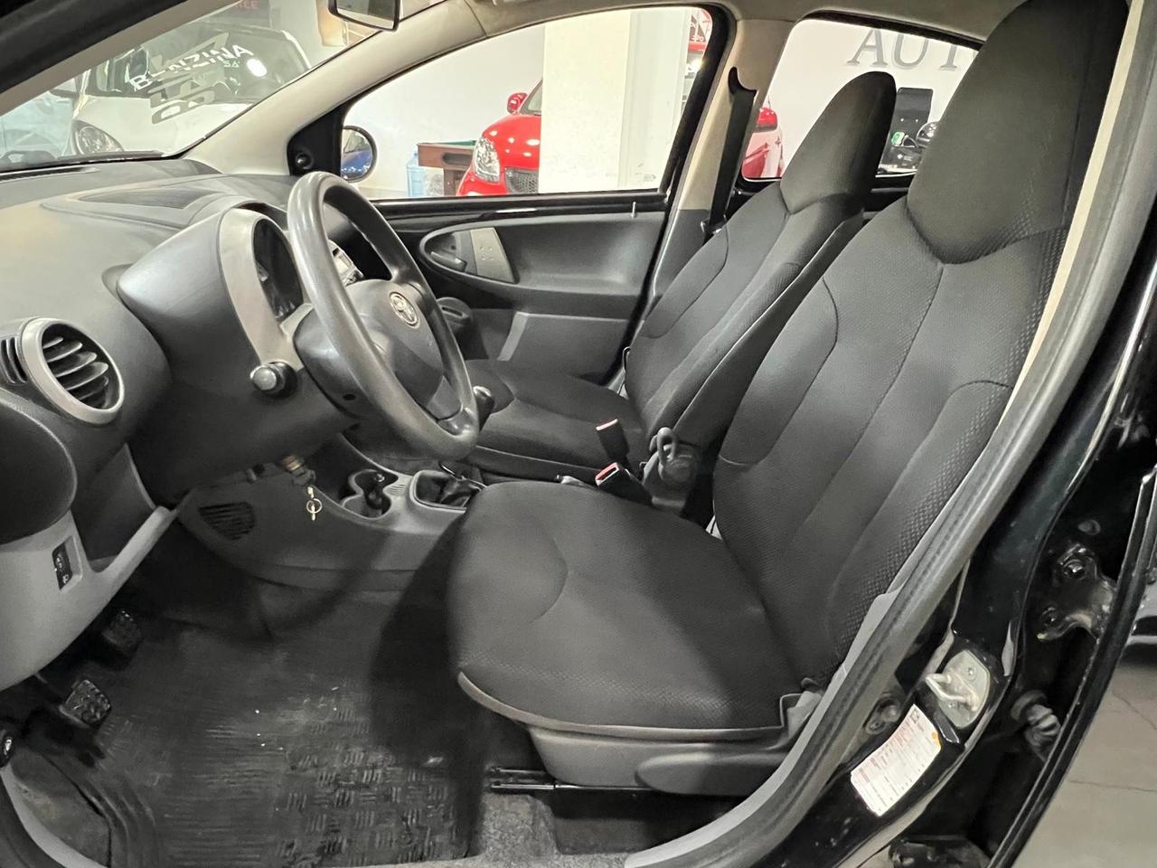 Toyota Aygo 1.0 12V VVT-i 5 porte
