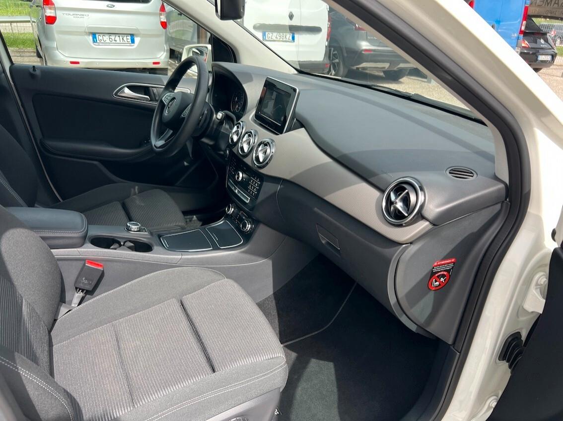 Mercedes-Benz B 180 1.5 d 110 cv executive auto Navi unico proprietario