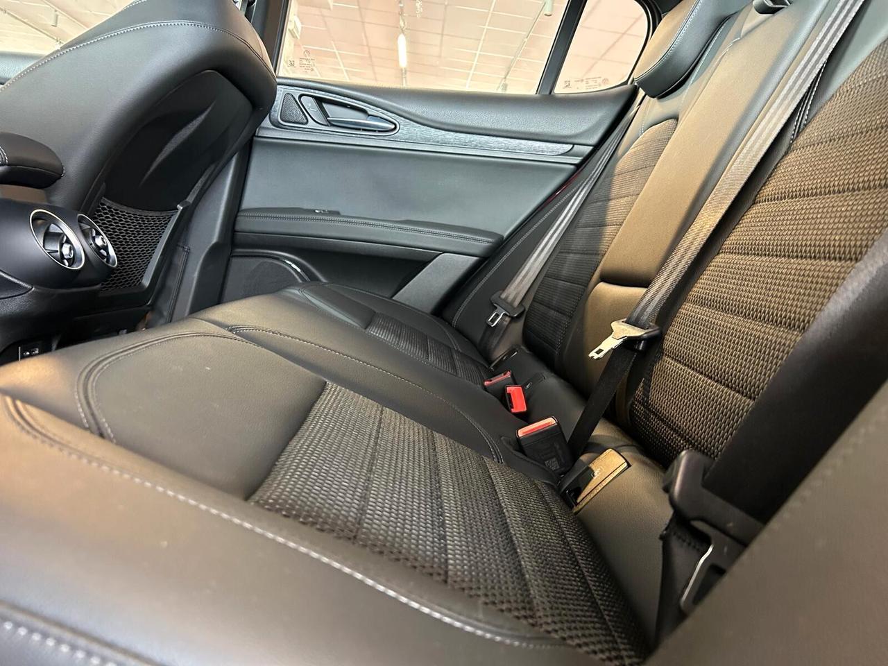Alfa Romeo Stelvio SPRINT 2.2 Td 210 CV AT8 Q4 SPOTICAR
