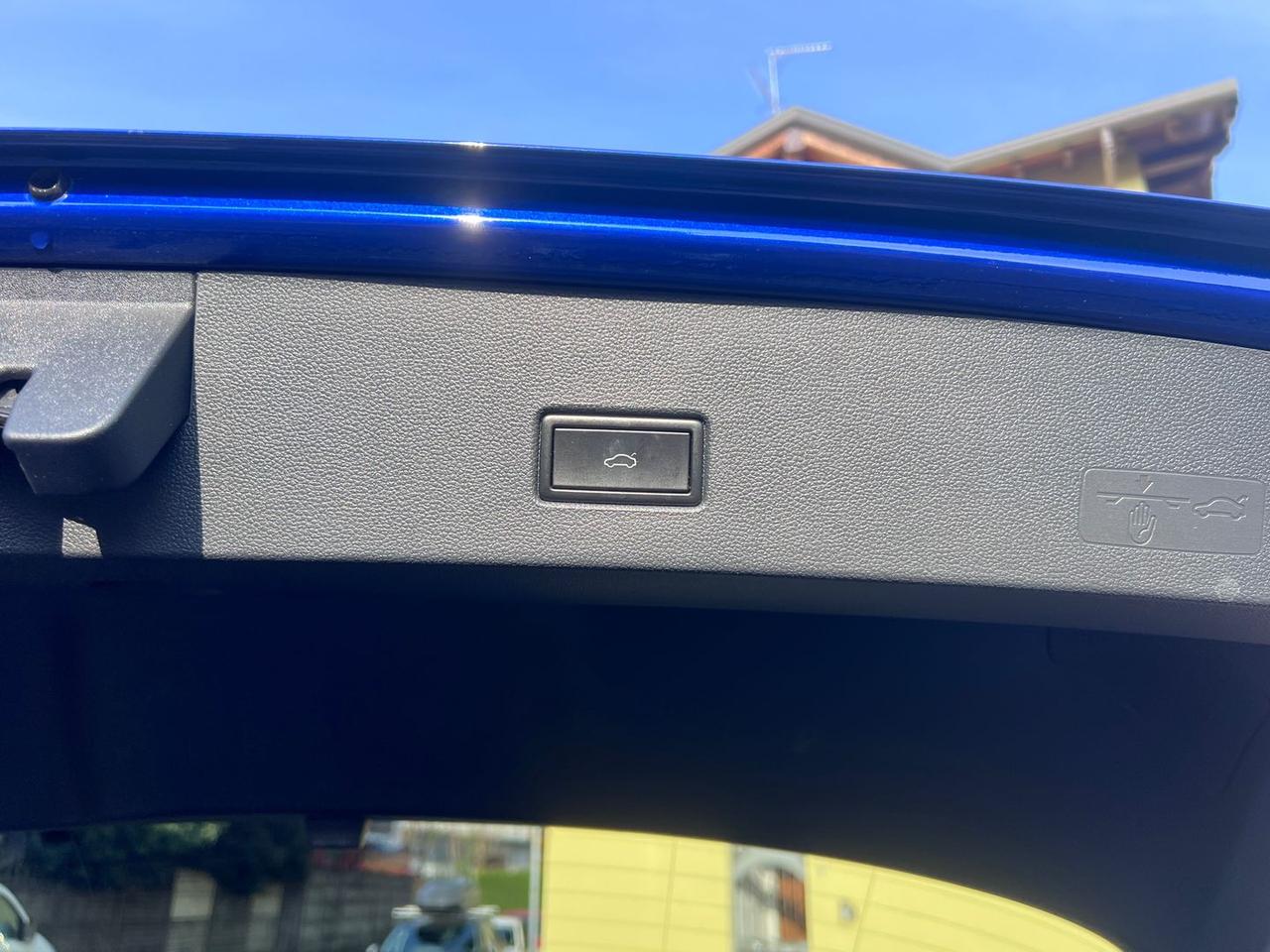 Volkswagen T-Roc 2.0 TSI R R Line #7984