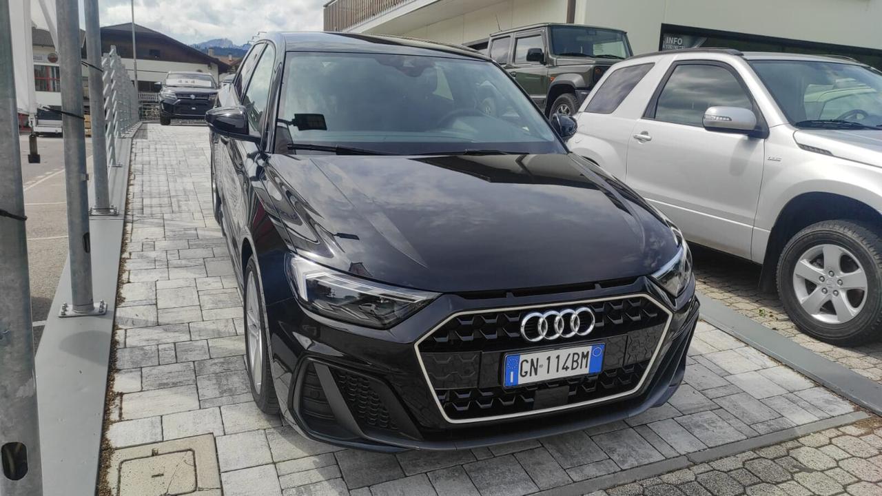 AUDI A1 1.0 TFSI 95CV BENZINA MANAULE S LINE