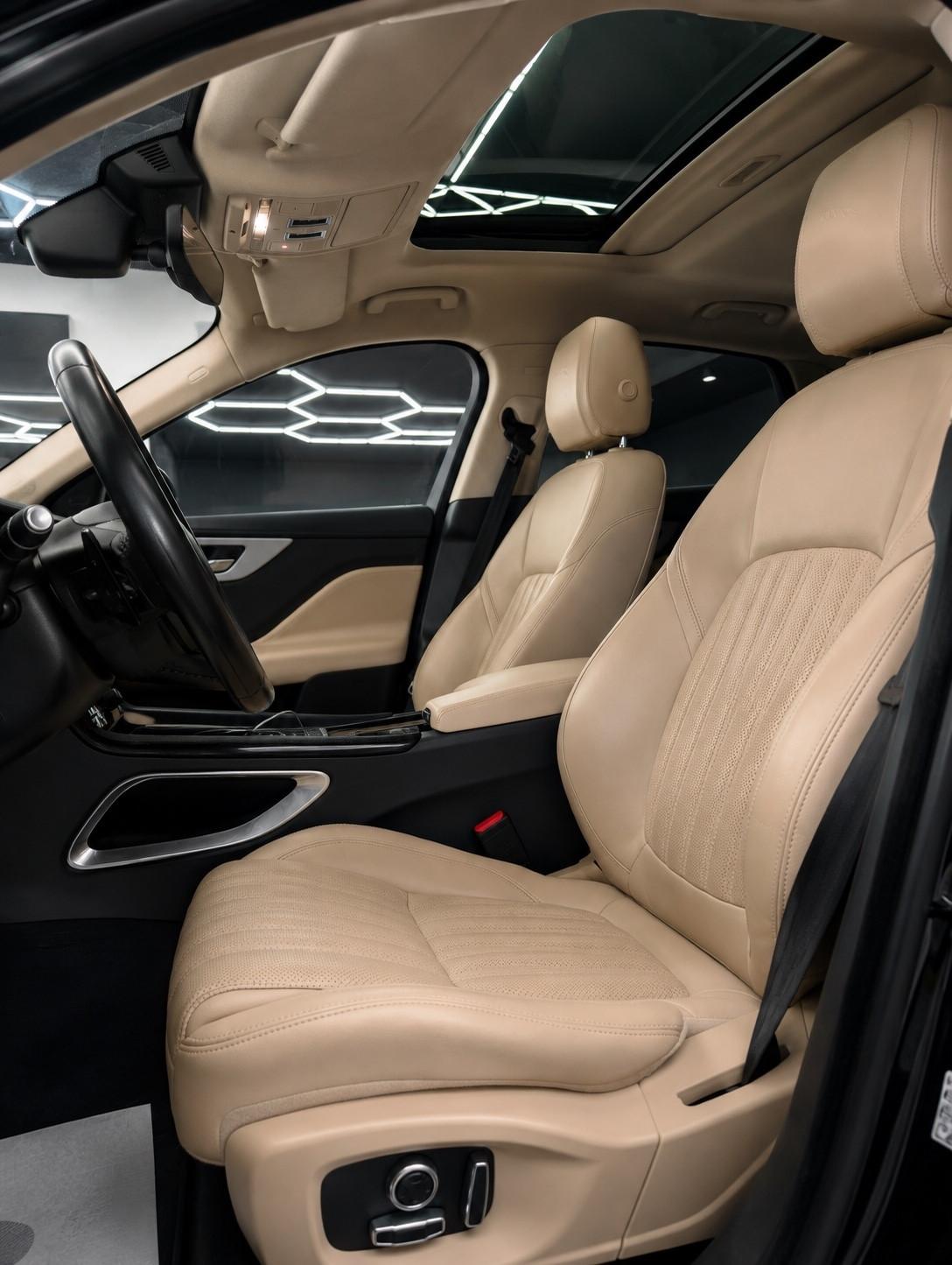 Jaguar F-Pace 2.0 D 240 CV AWD aut. Portfolio