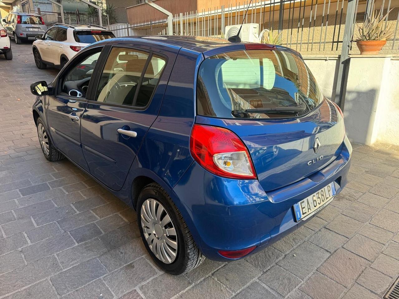 RENAULT Clio 1.2 16V 5 porte Dynamique GPL