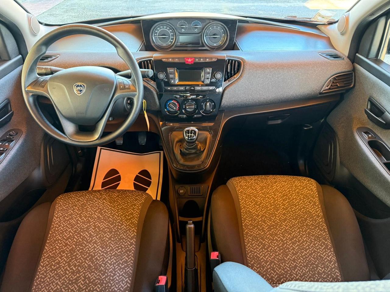 Lancia Ypsilon 1.0 FireFly 5 porte S&S Hybrid Silver Plus
