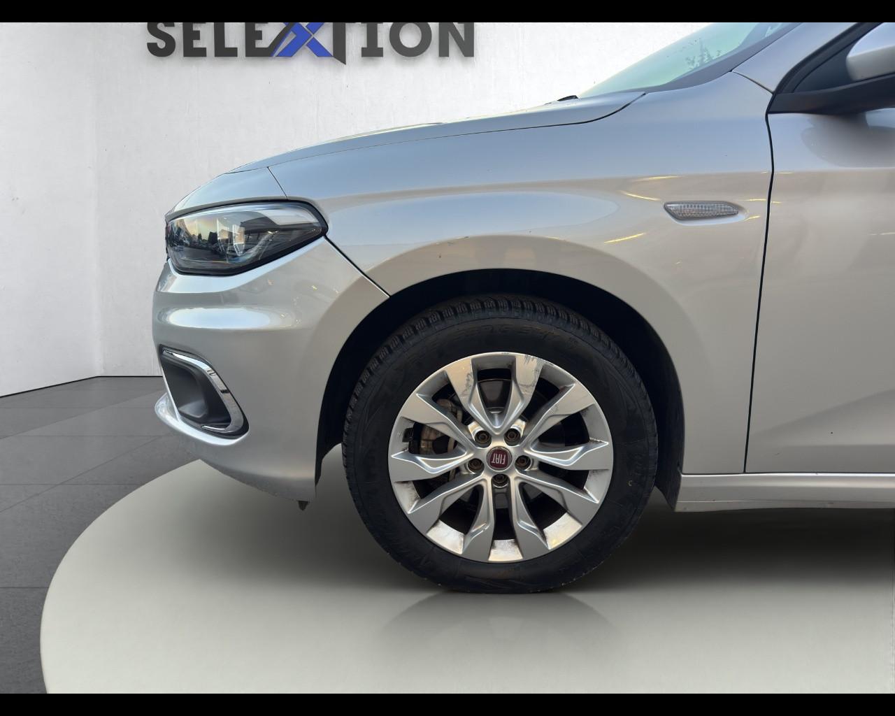FIAT Tipo (2015-->) - Tipo 1.3 Mjt S&S 5 porte Business