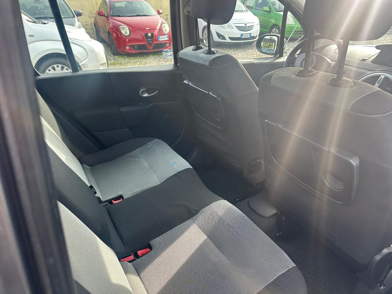 Renault Modus 1.5 diesel 2009 12 mesi di garanzia