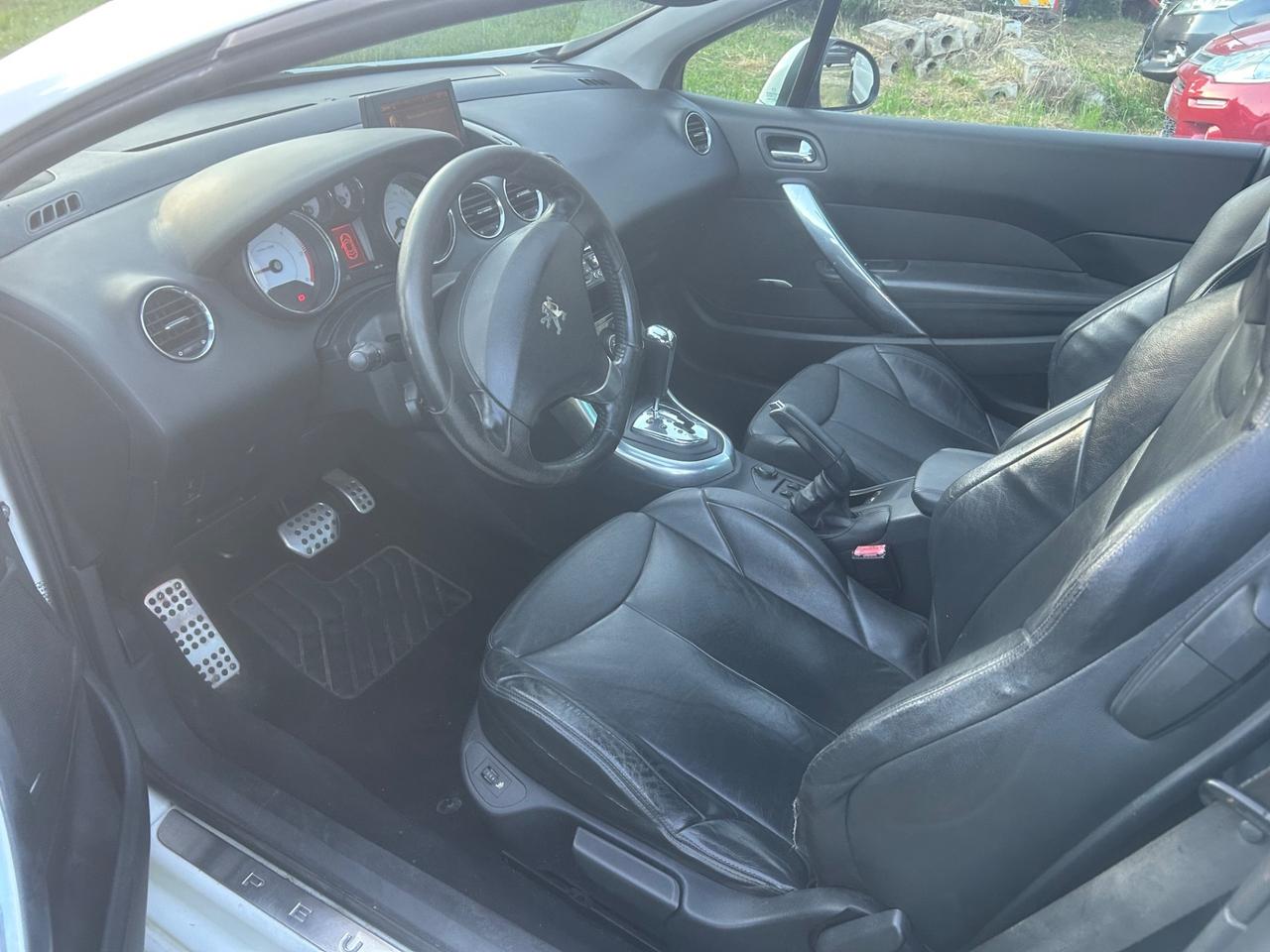 Peugeot 308 2.0 HDi 140CV CC Féline