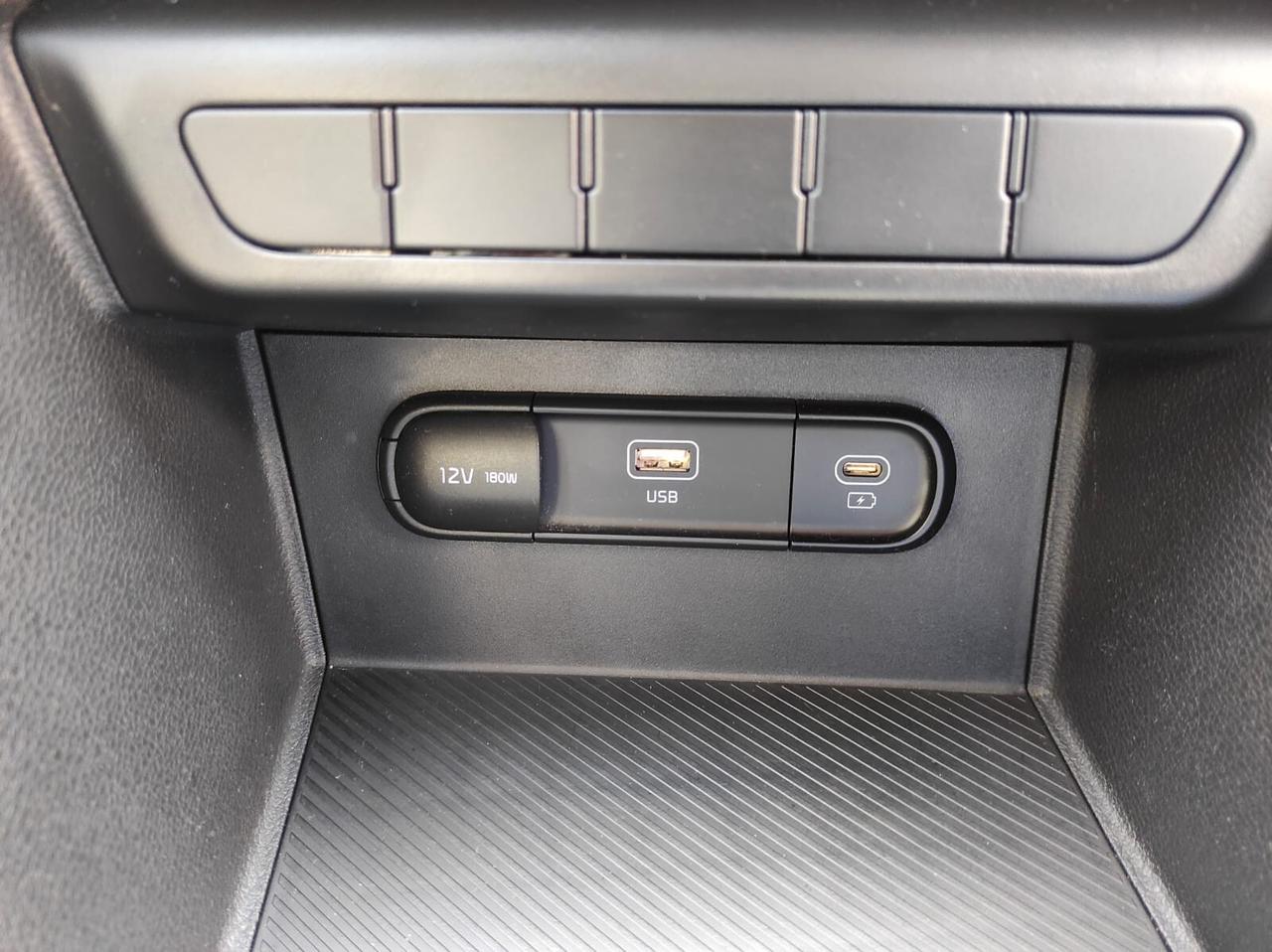 Kia Sportage 1.6 CRDi MHEV Business