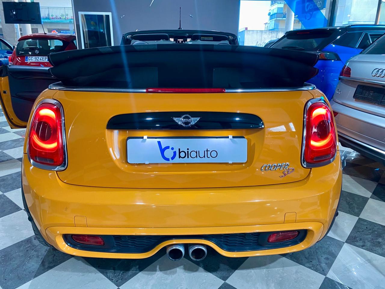 Mini 2.0 Cooper SD aut. Hype Cabrio-2017