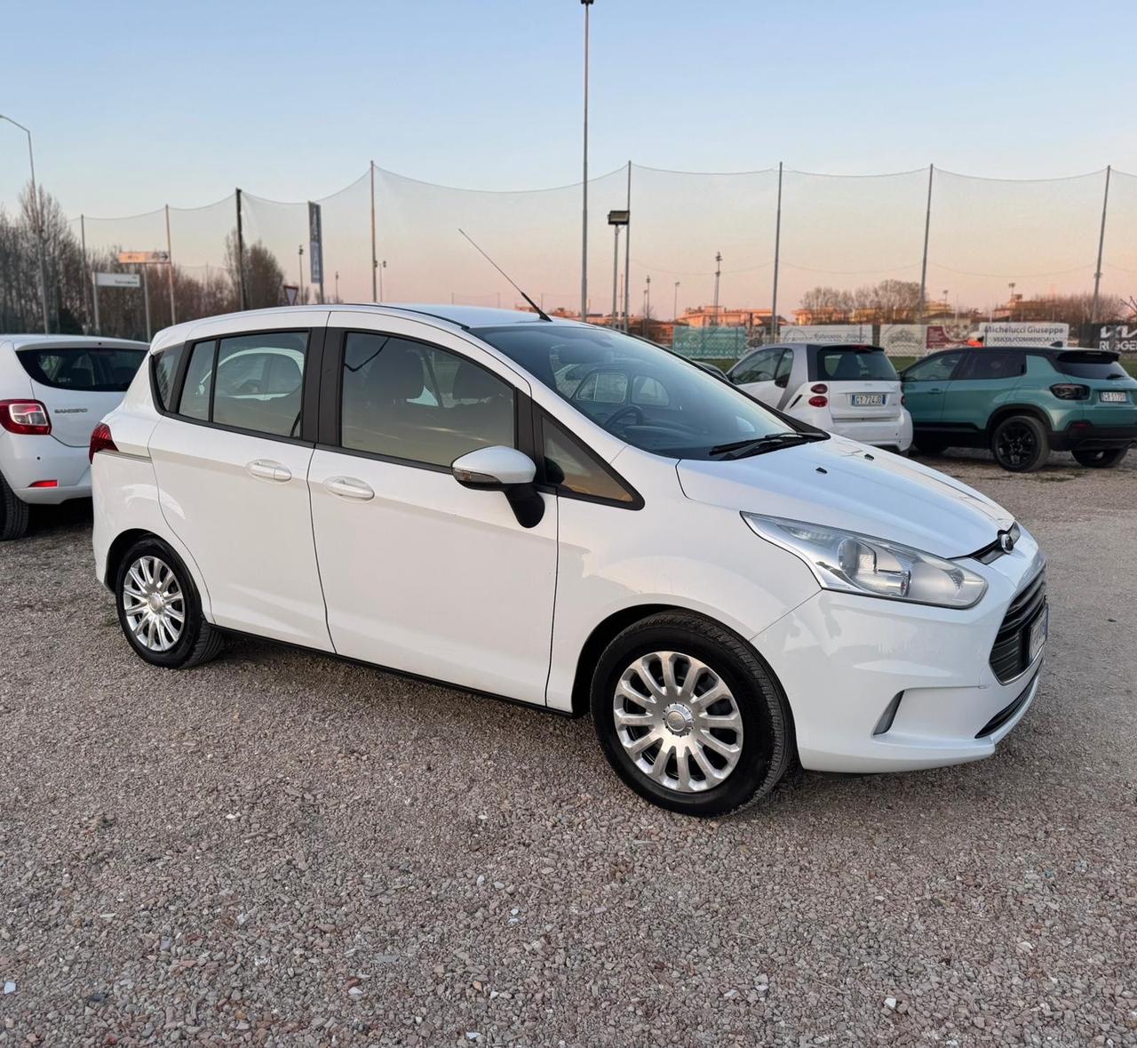 Ford B-Max 1.4 90 CV GPL Business Titanium