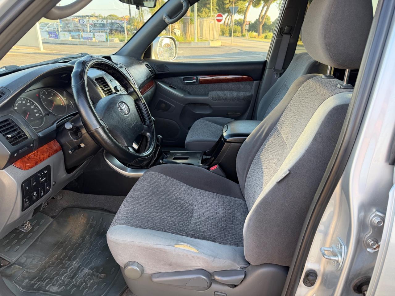 Toyota Land Cruiser 3.0 D-4D 16V cat 3 porte aut. Sol