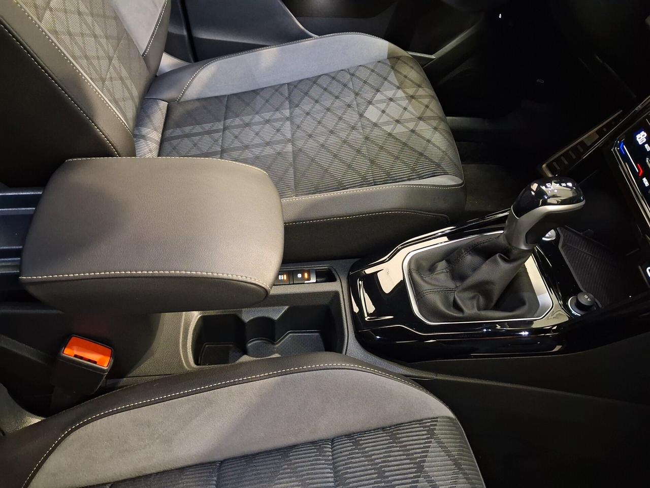 Volkswagen T-Roc 2.0 TDI SCR 150 CV DSG R-Line