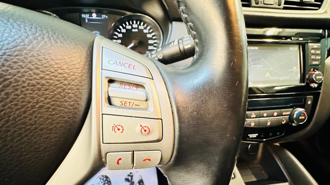 Nissan Qashqai 1.6 dCi 4x4 Tekna. Tagliandi certificati