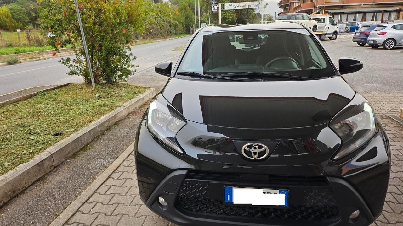 Toyota Aygo X 1.0 VVT-i 72 CV 5 porte Lounge Air S-CVT, UNICO PROPRIETARIO, PARI AL NUOVO!!!!