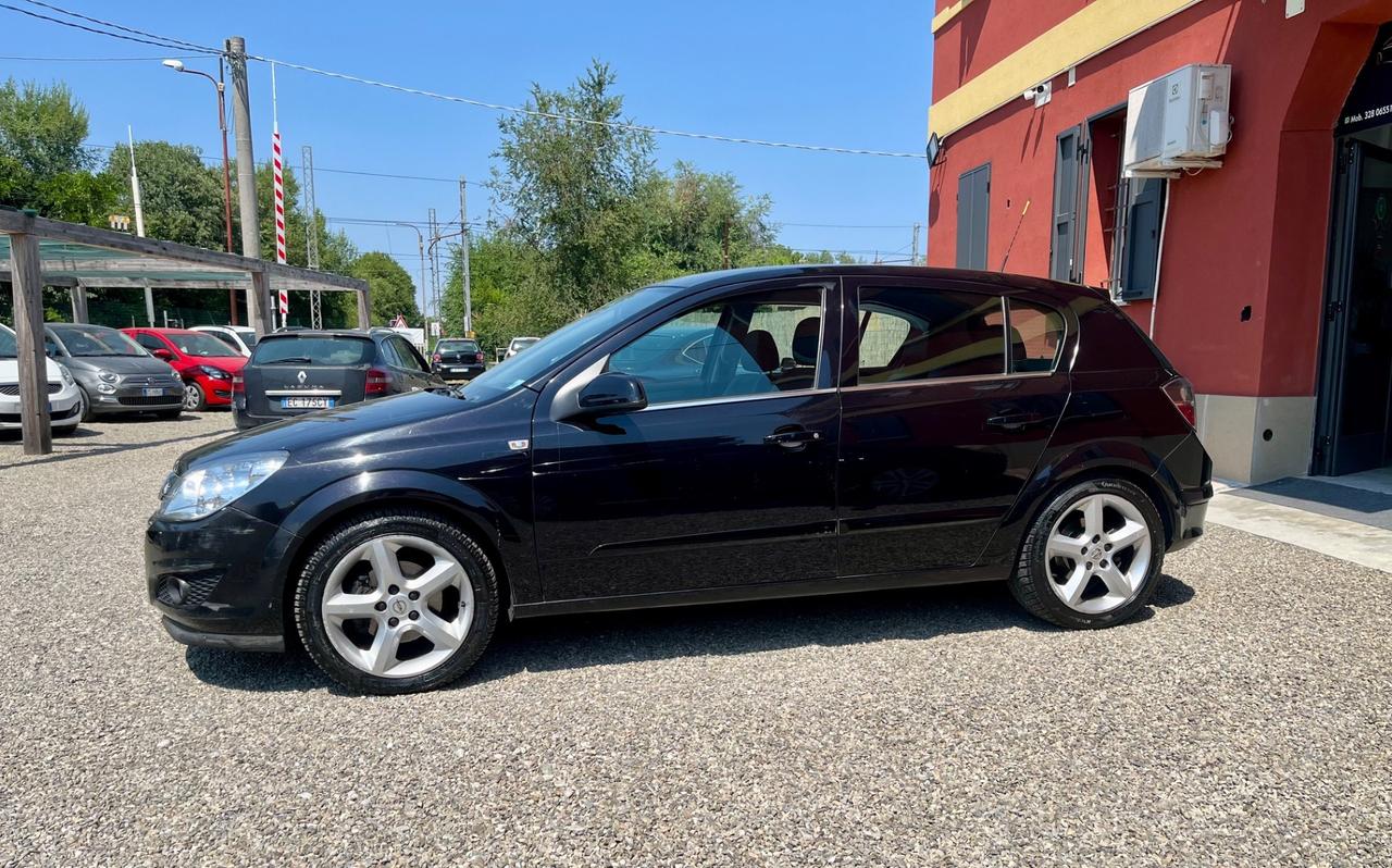 Opel Astra 1.6 benzina e gpl con 143.000km!