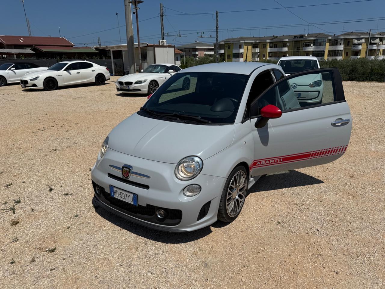 Abarth 500 1.4 Turbo T-Jet 2014 8.999€ PERMUTE