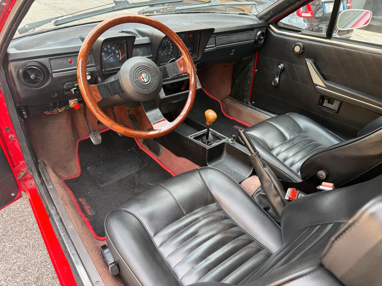 Alfa Romeo Alfetta GT 1.6 "TARGA SPECIALE - LAVORI IMPORTANTI ESEGUITI"
