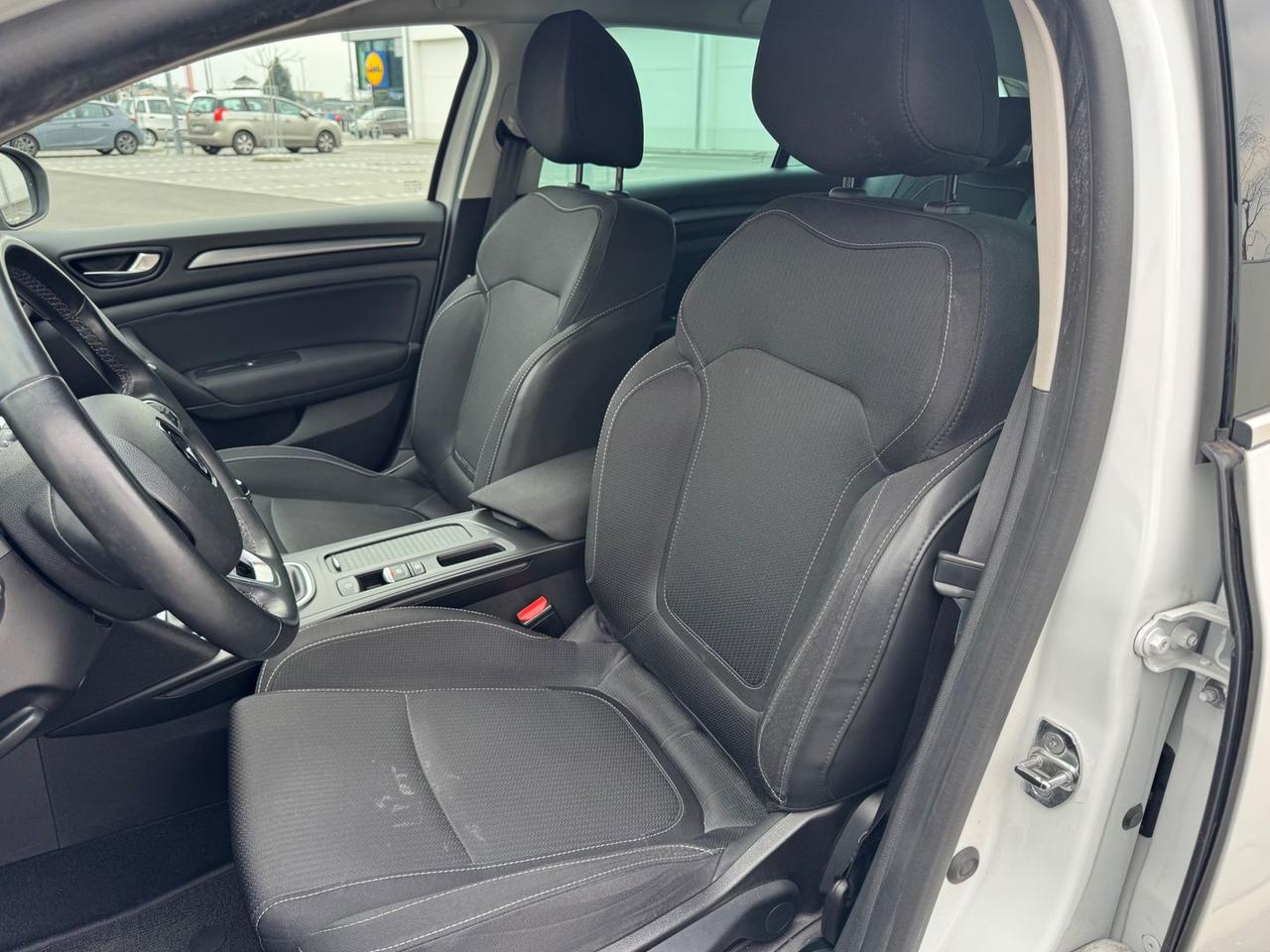 Renault Megane Business 1.3 Tce 140Cv #9072