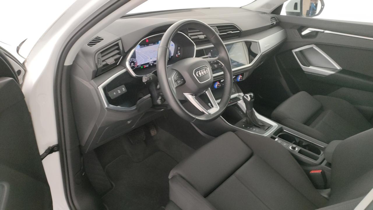 AUDI Q3 I 2019 Sportback - Q3 Sportback 35 1.5 tfsi mhev Business Plus s-tronic