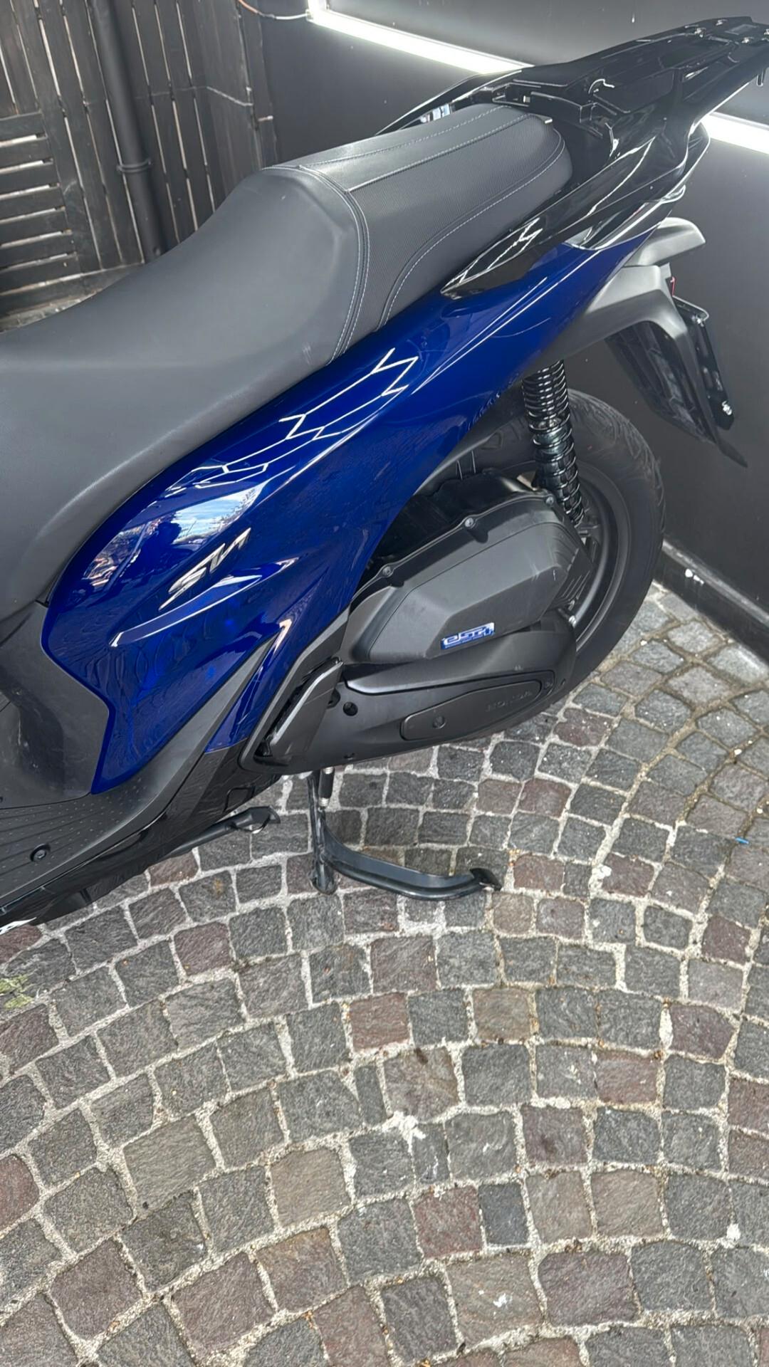 Honda 125 vetro