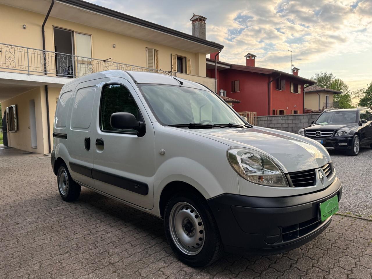 Renault Kangoo 1.5 dCi/70CV 4p. Storia Confort Express con porta laterale