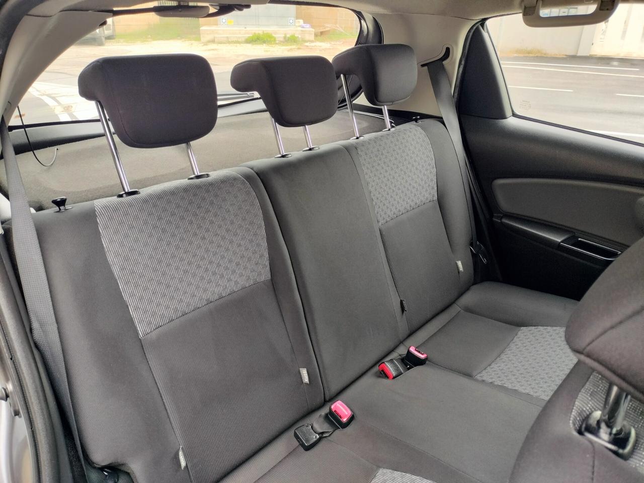 Toyota Yaris 1.0 5 porte Lounge benzina GPL