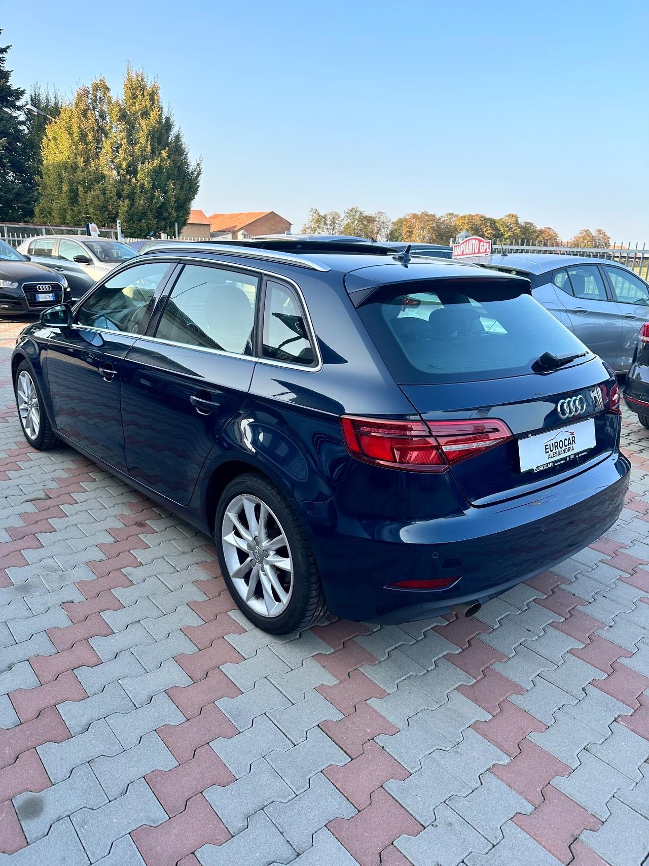Audi A3 1.6 TDI 116 CV S tronic Design