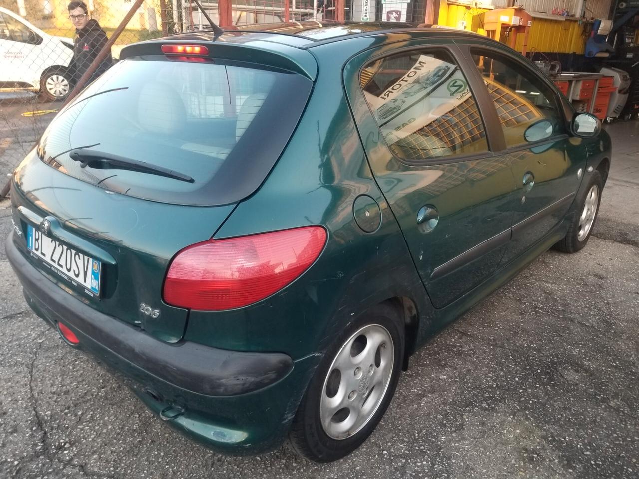 Peugeot 206 1.1 5p. XR