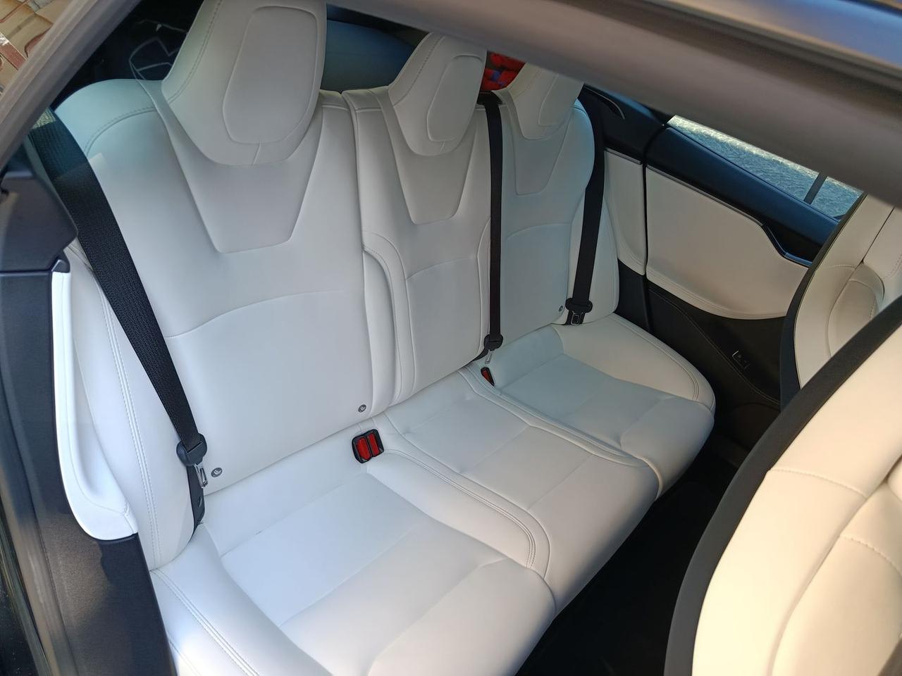 Tesla Model S 60d #6106