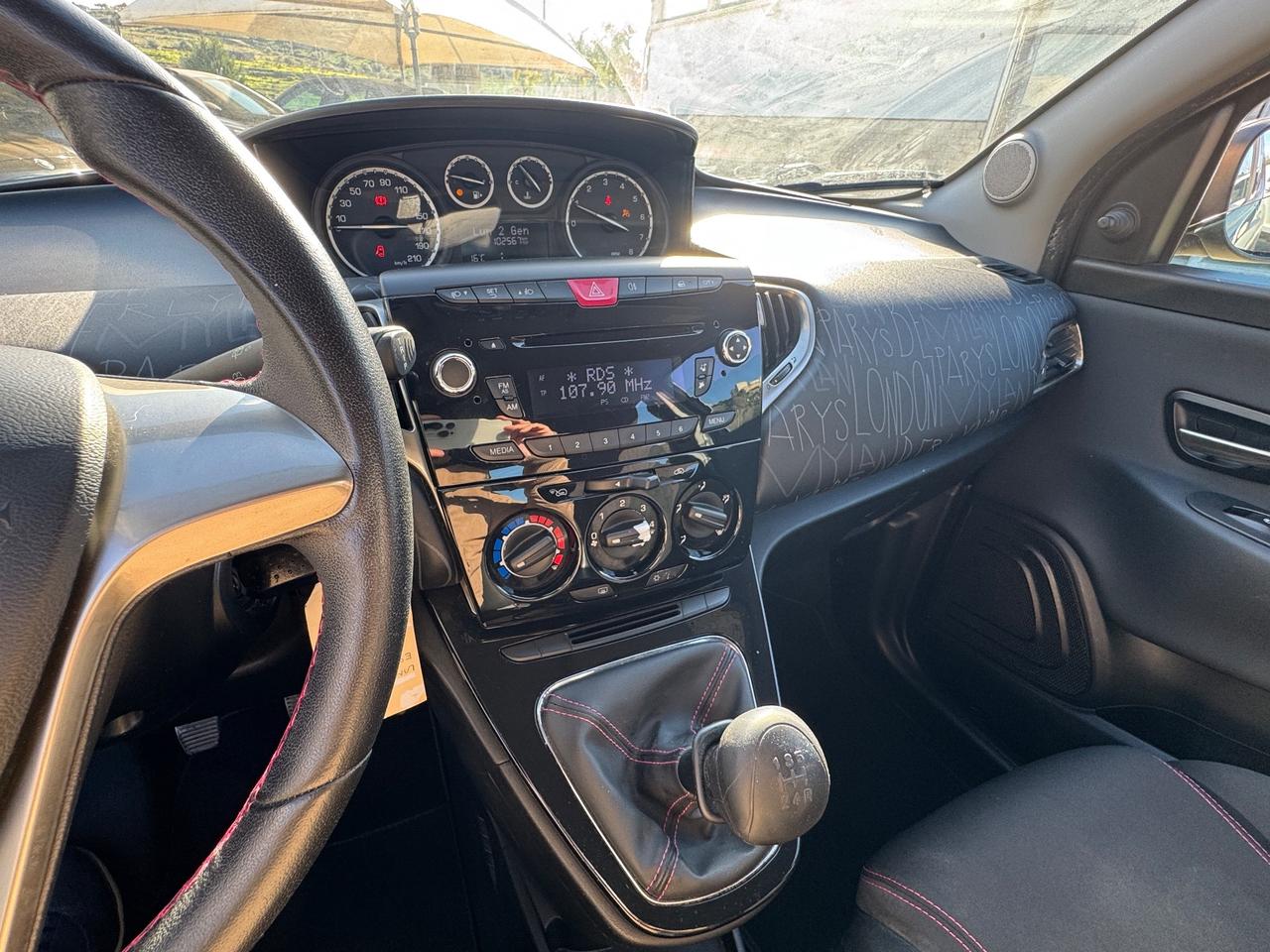 Lancia Ypsilon 1.2 5 porte