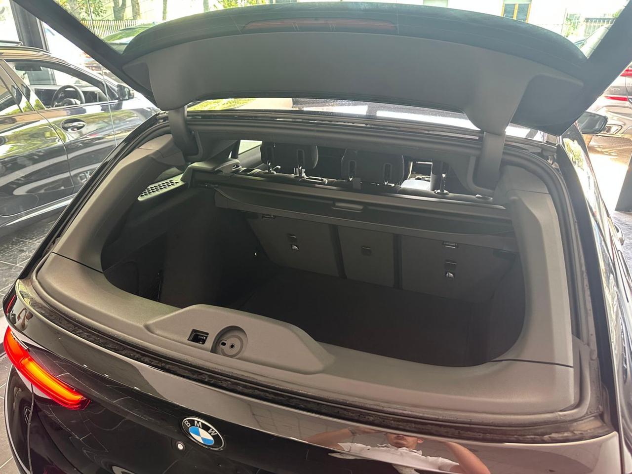 BMW Serie 3 Touring XDrive M-Sport Tetto Navi C.Lega19" PDC MSport M