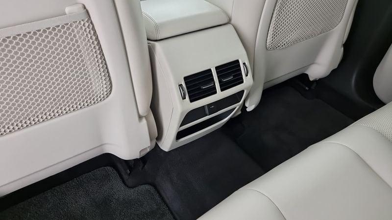 Jaguar E-Pace 2.0D I4 163 CV SE N1 Autocarro